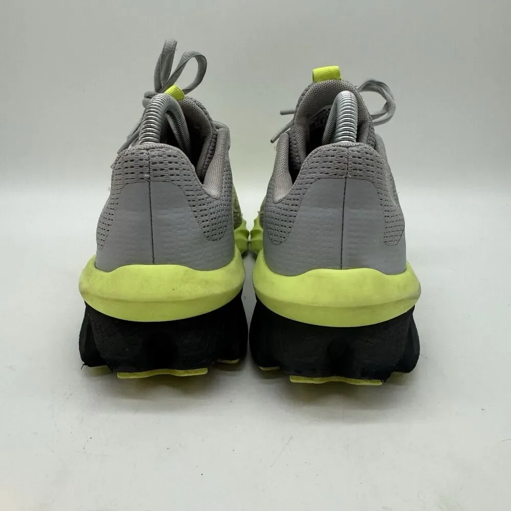 Under Armour UA Charged  Scramjet 3 Sneakers Youth 7Y Gray Yellow Athletic Shoes